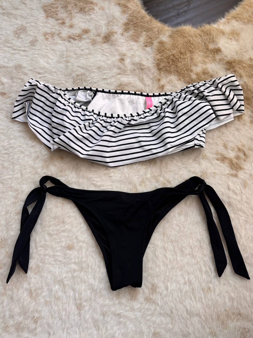 Victoria's Secret Striped Ruffle Off Shoulder Flounce Bikini Top w cheeky bottom